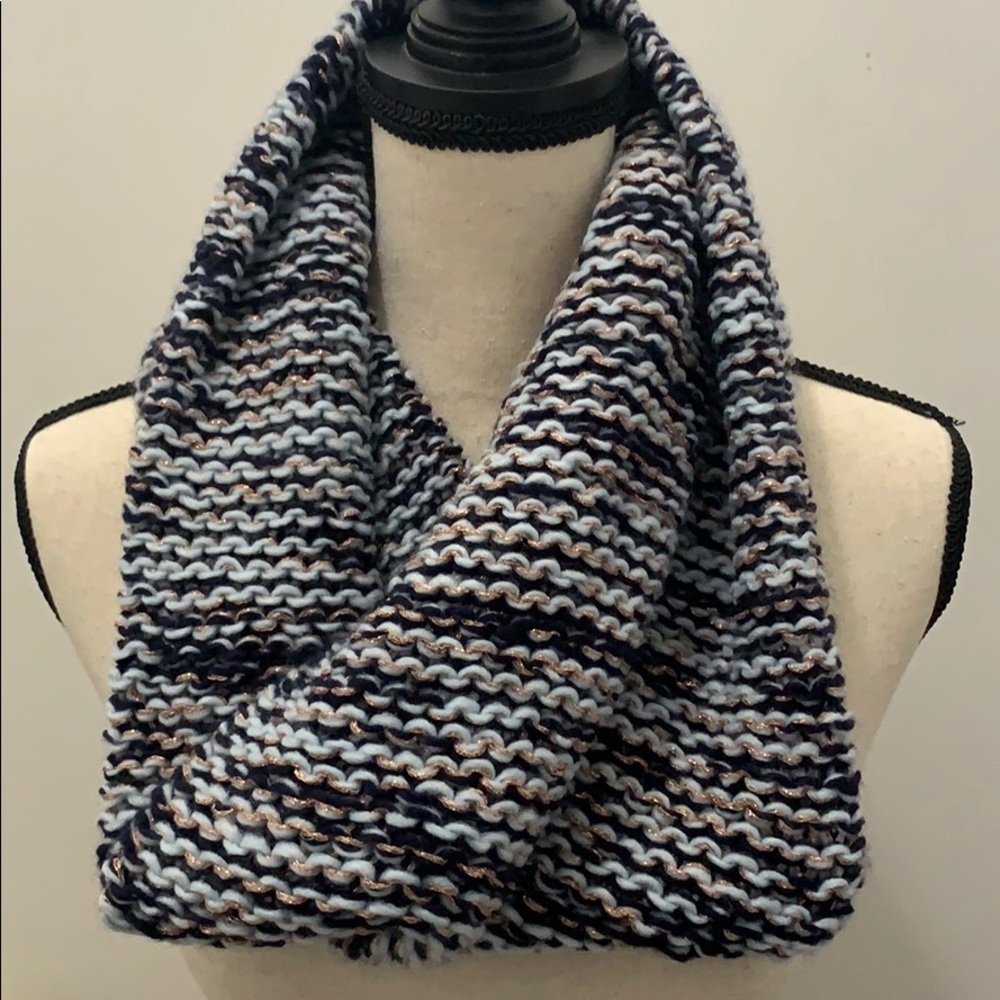 BCBGeneration Chunky Shine Twisted Cowl